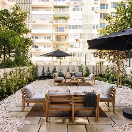 Bolobo - And Terrace In Avenidas Novas Lejlighed *