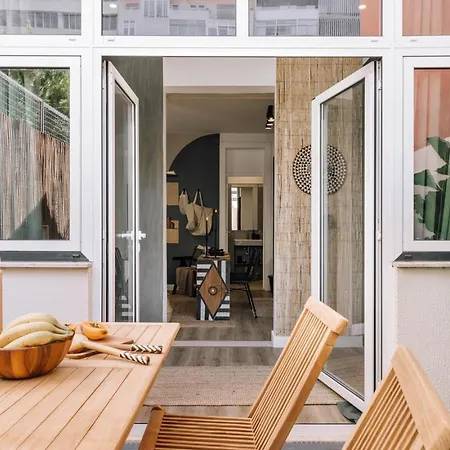 Bolobo - And Terrace In Avenidas Novas * Lisboa